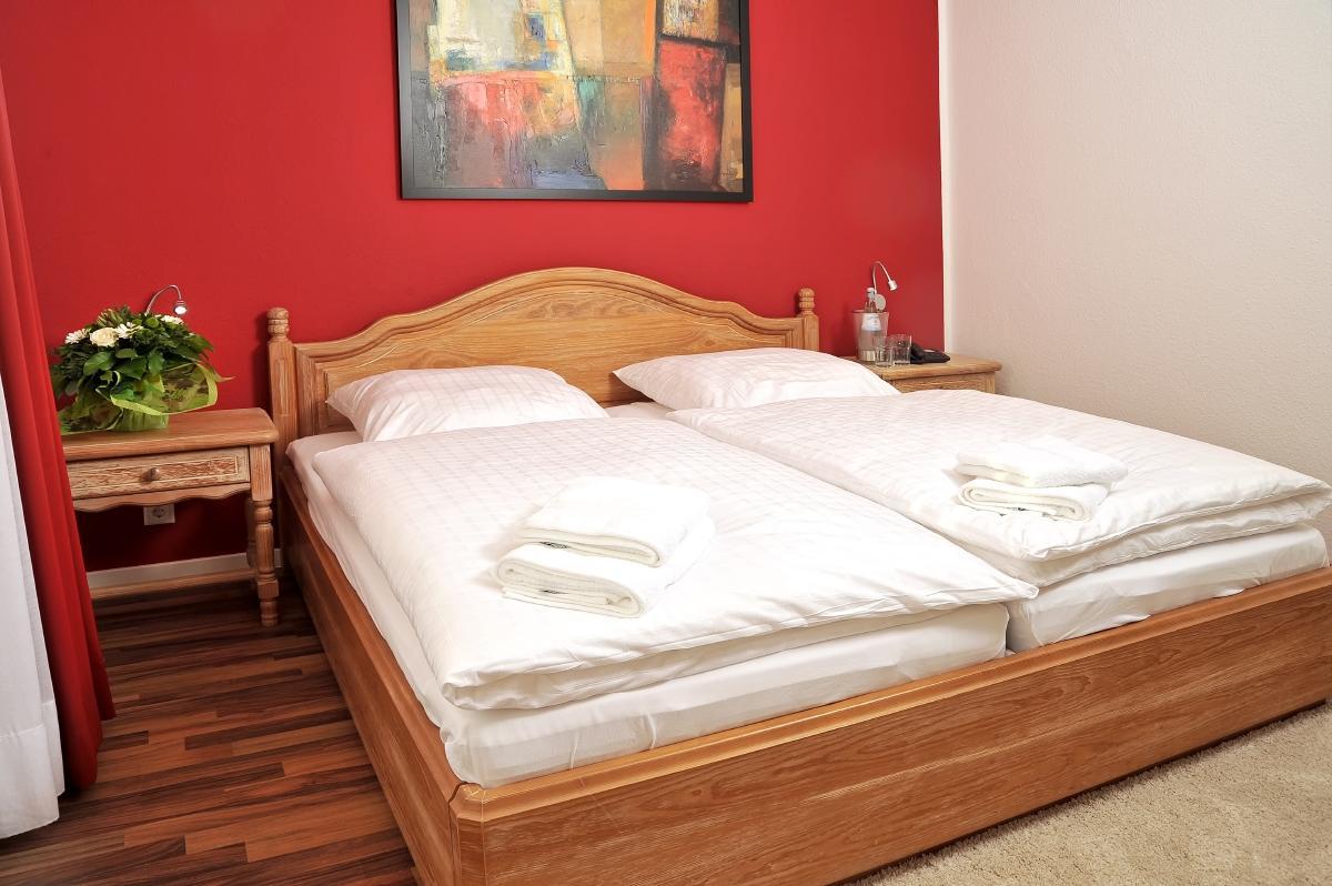 לנגנפלד Stadthotel Langenfeld מראה חיצוני תמונה