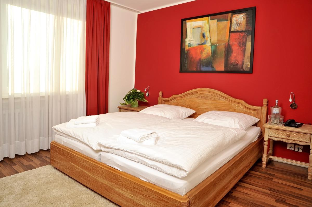 לנגנפלד Stadthotel Langenfeld מראה חיצוני תמונה