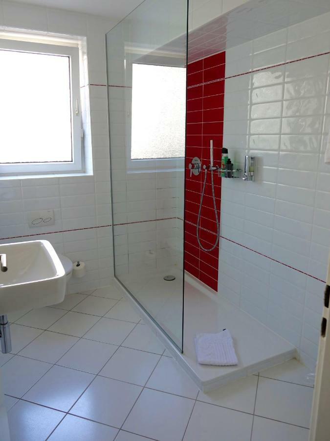 לנגנפלד Stadthotel Langenfeld חדר תמונה